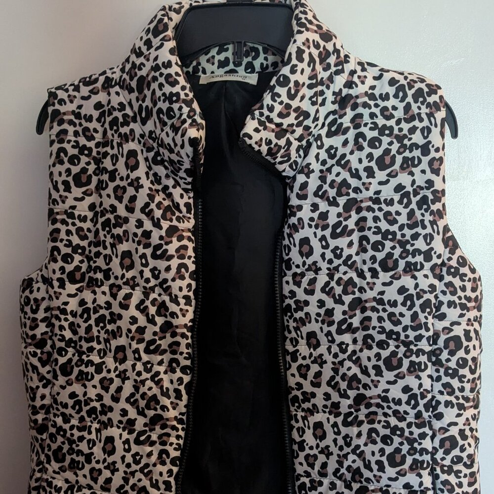 Cheetah print puffy vest